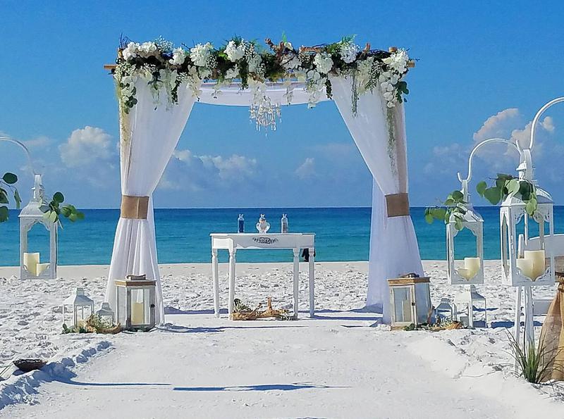 ustom barefoot beach weddings package in Florida
