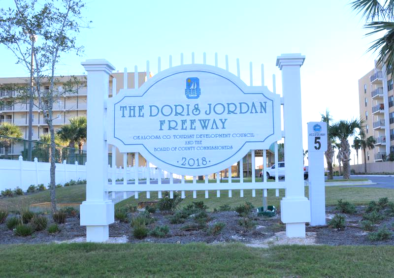 Okaloosa Islalnd barefoot weddings location