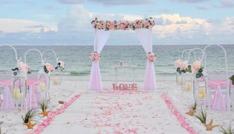 Barefoot beach wedding in Florida